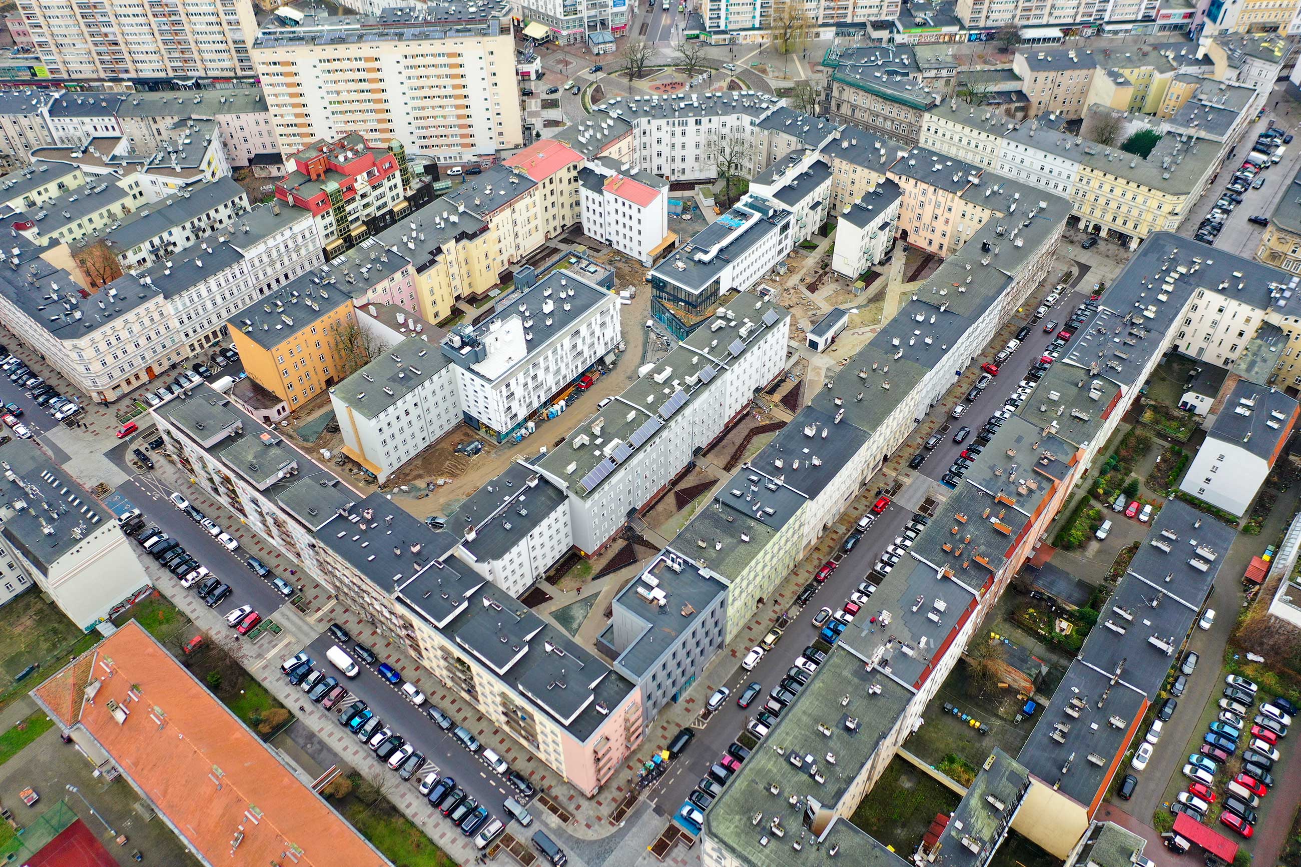 Widok na kwartał 36 z lotu ptaka od ulic Błogosławionej Królowej Jadwigi i Andrzeja Małkowskiego.
